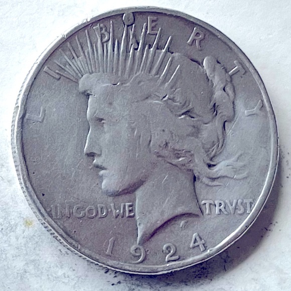 1924 Silver Peace Dollar - Picture 1 of 4